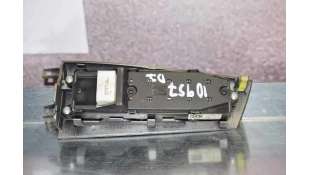 MANDO ELEVALUNAS DELANTERO IZQUIERDO  TOYOTA COROLLA 2.0 D-CAT (116 CV) DE 2005 - D.3976875 / 8480202251BO 2
