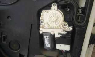 ELEVALUNAS TRASERO IZQUIERDO SEAT ALTEA XL 1.6 TDI (105 CV) DE 2014 - D.3982579 / 3C0959703D