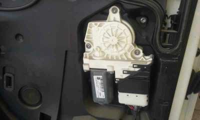 ELEVALUNAS TRASERO IZQUIERDO SEAT ALTEA XL 1.6 TDI (105 CV) DE 2014 - D.3982579 / 3C0959703D