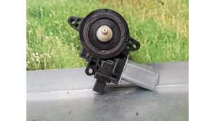 MOTOR ELEVALUNAS TRASERO DERECHO MAZDA 2 LIM. 1.4 D (68 CV) DE 2008 - D.3983217 2