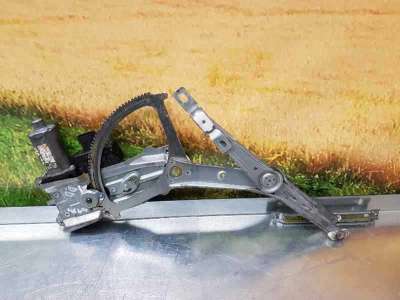 ELEVALUNAS DELANTERO DERECHO OPEL ASTRA H BER. 1.7 16V CDTI (110 CV) DE 2011 - D.3984829 / 9988501