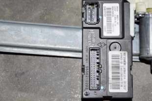 ELEVALUNAS DELANTERO IZQUIERDO RENAULT LAGUNA III 2.0 dCi D (150 CV) DE 2007 - D.3986724 2