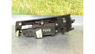 MANDO ELEVALUNAS DELANTERO IZQUIERDO  TOYOTA COROLLA 1.4 16V (97 CV) DE 2006 - D.3999294 / 8480202271B0 2