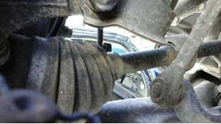 TRANSMISION DELANTERA IZQUIERDA MAZDA 2 LIM. 1.3 16V (75 CV) DE 2010 - D.4008334