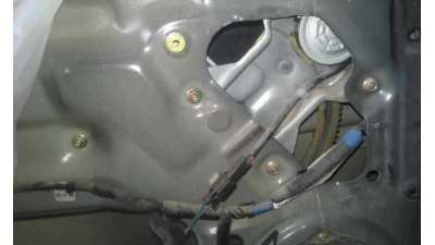 ELEVALUNAS TRASERO IZQUIERDO KIA SORENTO 2.5 CRDi (140 CV) DE 2005 - D.4014710