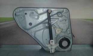 ELEVALUNAS TRASERO DERECHO VOLKSWAGEN PASSAT VARIANT 1.9 TDI (131 CV) DE 2001 - D.4017423 / 3B9839752CM 2