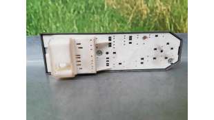 MANDO ELEVALUNAS DELANTERO IZQUIERDO  TOYOTA RAV 4 2.0 D-4D (124 CV) DE 2015 - D.4022052 2