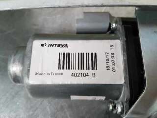 ELEVALUNAS DELANTERO DERECHO PEUGEOT PARTNER TEPEE 1.6 BLUE HDI 120 DE 2017 - D.4026418 / 2 PINS