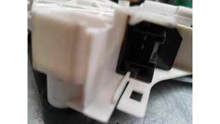 ELEVALUNAS DELANTERO DERECHO AUDI A1 1.6 TDI (105 CV) DE 2011 - D.4041183 / 8K0959802C