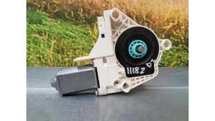 MOTOR ELEVALUNAS DELANTERO IZQUIERDO AUDI A1 1.6 TDI (105 CV) DE 2011 - D.4041184 / 8K0959901C 2