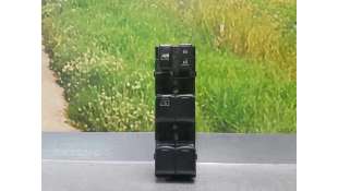 MANDO ELEVALUNAS DELANTERO IZQUIERDO  SUBARU XV 2.0 D (147 CV) DE 2015 - D.4042437 / M03