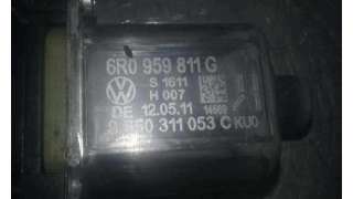 MOTOR ELEVALUNAS TRASERO IZQUIERDO VOLKSWAGEN POLO 1.2 TDI (75 CV) DE 2011 - D.4047010 / 6R0959811G