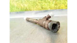 INYECTOR TOYOTA YARIS 1.4 Turbodiesel (75 CV) DE 1999 - D.4056440 / 2367033040