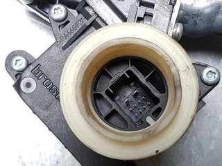 ELEVALUNAS DELANTERO IZQUIERDO TOYOTA AURIS 1.4 Turbodiesel (90 CV) DE 2007 - D.4060156 / 975514102