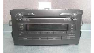 SISTEMA AUDIO / RADIO CD TOYOTA AURIS 1.4 Turbodiesel (90 CV) DE 2007 - D.4060322 / 8612002520