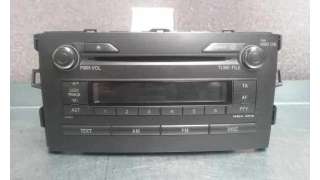 SISTEMA AUDIO / RADIO CD TOYOTA AURIS 1.4 Turbodiesel (90 CV) DE 2007 - D.4060322 / 8612002520