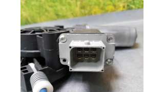 ELEVALUNAS DELANTERO IZQUIERDO OPEL CORSA E 1.3 16V CDTI (95 CV) DE 2017 - D.4077310 / 13447038
