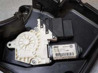 ELEVALUNAS TRASERO DERECHO SEAT LEON 2.0 TDI (140 CV) DE 2006 - D.4084640 / 1P0839402B