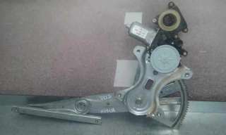 ELEVALUNAS TRASERO IZQUIERDO TOYOTA COROLLA VERSO 1.8 16V (129 CV) DE 2005 - D.4093125 / 698400F020