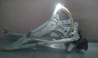 ELEVALUNAS TRASERO IZQUIERDO TOYOTA COROLLA VERSO 1.8 16V (129 CV) DE 2005 - D.4093125 / 698400F020