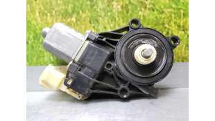 MOTOR ELEVALUNAS DELANTERO DERECHO FORD FIESTA 1.25 16V (82 CV) DE 2017 - D.4106484 / 8A6114553B 2