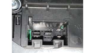 ELEVALUNAS TRASERO DERECHO VOLKSWAGEN POLO 1.6 TDI (75 CV) DE 2010 - D.4122640 / 6R0959812F