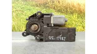 MOTOR ELEVALUNAS DELANTERO IZQUIERDO RENAULT MEGANE III SPORT TOURER 1.5 dCi D FAP (95 CV) DE 2015 - D.4126520 / 807310246R 2