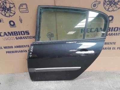 PUERTA TRASERA IZQUIERDA RENAULT MEGANE II CLASSIC BERLINA 2.0 (135 CV) DE 2006 - D.4133696