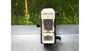 MANDO ELEVALUNAS DELANTERO DERECHO LEXUS IS200 2.2 D-CAT (177 CV) DE 2006 - D.4155380 / 8403053020 2