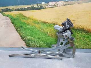 ELEVALUNAS TRASERO DERECHO TOYOTA COROLLA VERSO 1.8 16V (129 CV) DE 2004 - D.4167258