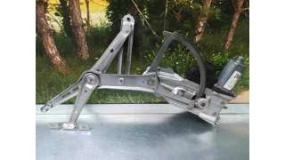 ELEVALUNAS DELANTERO IZQUIERDO OPEL ASTRA G BERLINA 1.6 (84 CV) DE 2004 - D.4177706 / 90521881