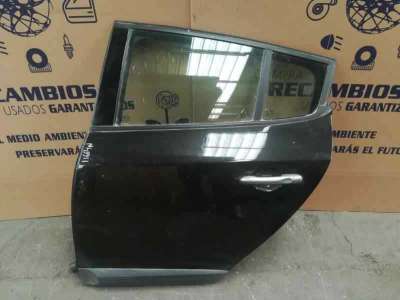PUERTA TRASERA IZQUIERDA RENAULT MEGANE III BERLINA 5 P 1.5 dCi D FAP (106 CV) DE 2009 - D.4182305 / 821010108R