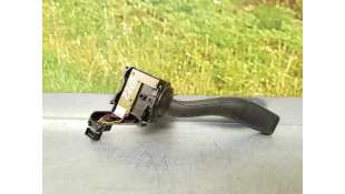 MANDO INTERMITENTES AUDI A3 1.9 TDI (105 CV) DE 2007 - D.4200850 / 8P0953513A 2