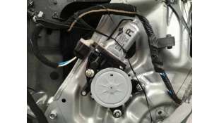 ELEVALUNAS DELANTERO DERECHO KIA CARNIVAL 2.9 CRDi (185 CV) DE 2007 - D.4208859 / 824604D000