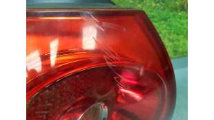 PILOTO TRASERO IZQUIERDO VOLKSWAGEN GOLF V BERLINA 1.9 TDI (105 CV) DE 2004 - D.4218225 / 1K6945095AA 2