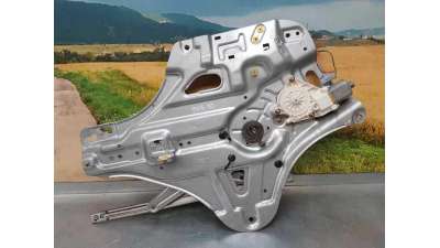 ELEVALUNAS DELANTERO IZQUIERDO KIA MAGENTIS 2.0 (144 CV) DE 2006 - D.4221296 / 824702G060