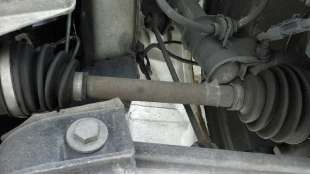 TRANSMISION DELANTERA IZQUIERDA FIAT BRAVO 1.9 8V JTD (120 CV) DE 2008 - D.4221601