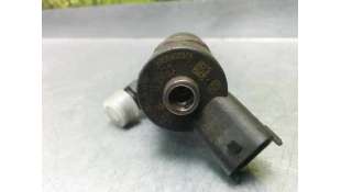 INYECTOR RENAULT MEGANE II BERLINA 5P 1.9 dCi D FAP (131 CV) DE 2004 - D.4252714 / 8200389369 2