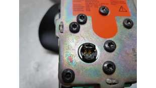 PRETENSOR AIRBAG DERECHO TOYOTA YARIS 1.3 16V (101 CV) DE 2010 - D.4253443 / 732100D200 2