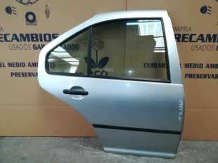 PUERTA TRASERA DERECHA VOLKSWAGEN BORA BERLINA 1.6 16V (105 CV) DE 2002 - D.4264989 / 1J5833056F