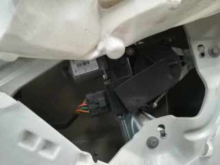 ELEVALUNAS TRASERO IZQUIERDO PEUGEOT 308 SW 2.0 16V HDi FAP (140 CV) DE 2011 - D.4273947 / 9680692380