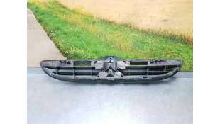 REJILLA DELANTERA CITROEN SAXO 1.5 D (54 CV) DE 2002 - D.4277315 / 9636012877 2