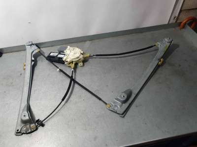ELEVALUNAS DELANTERO DERECHO RENAULT LAGUNA GRANDTOUR III 2.0 dCi D FAP (131 CV) DE 2010 - D.4281719 / 807000002R
