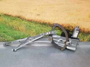 ELEVALUNAS DELANTERO IZQUIERDO OPEL ASTRA GTC 1.8 16V (140 CV) DE 2009 - D.4283758 / 13101478 2