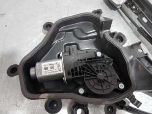 ELEVALUNAS DELANTERO IZQUIERDO SEAT IBIZA 1.0 (75 CV) DE 2015 - D.4283859 / 6J4837401AB 2