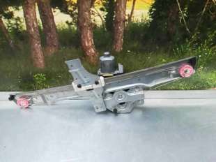 ELEVALUNAS DELANTERO IZQUIERDO PEUGEOT 208 1.6 Blue-HDI FAP (75 CV) DE 2017 - D.4283957 / 9673154480 2