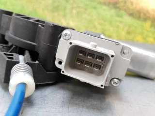 ELEVALUNAS DELANTERO IZQUIERDO OPEL CORSA E 1.4 16V bivalent. Gasolina / LPG (90 CV) DE 2019 - D.4285384 / 541613212