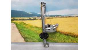 ELEVALUNAS DELANTERO DERECHO DACIA SANDERO 1.2 16V (75 CV) DE 2014 - D.4290647 / 807209299R 2