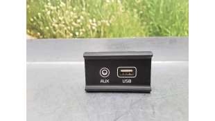 CONEXION USB/AUX KIA NIRO Híbrido 104 kW (141 CV) DE 2018 - D.4292174 / 96120G5100