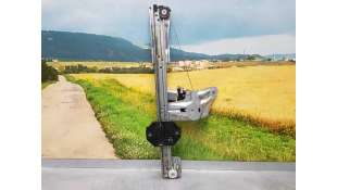 ELEVALUNAS DELANTERO DERECHO DACIA SANDERO 0.9 TCE CAT bivalent. Gasolina / GPL (90 CV) DE 2018 - D.4295479 / 807209299R 2